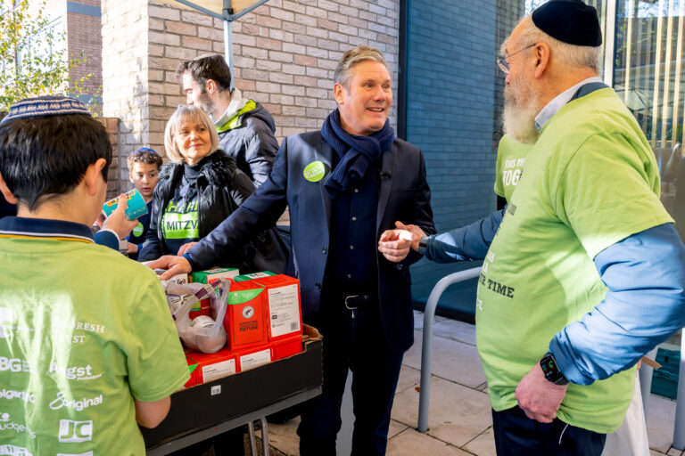 Keir Starmer visits South Hampstead Synagogue- Mitzvah Day